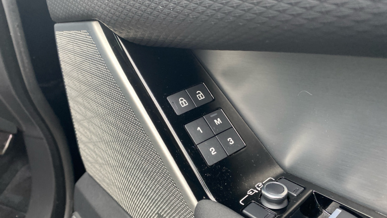 Land Rover Range Rover Velar 2.0 D200 Edition 5dr Auto Diesel Estate